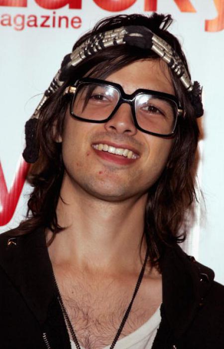 Алекс гриволд. Бри ларсон и алекс гринвальд. Алекс ларсон. Алекс гриволд и бри ларсон. Алекс гринвальд и фиби.