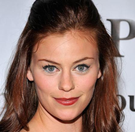 Cassidy Freeman Net Worth 2018: Hidden Facts You Need To Know! 