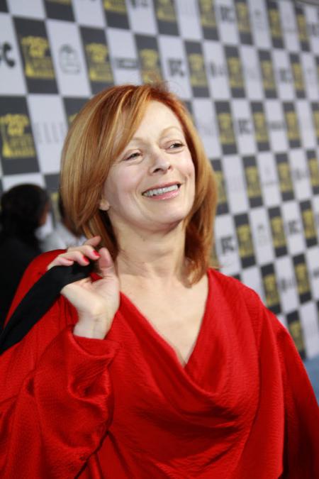 frances-fisher-net-worth-2022-hidden-facts-you-need-to-know