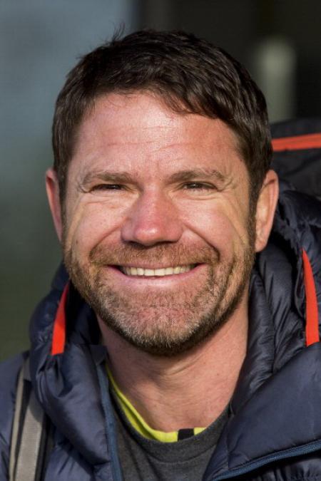 steve backshall deadly dinosaurs